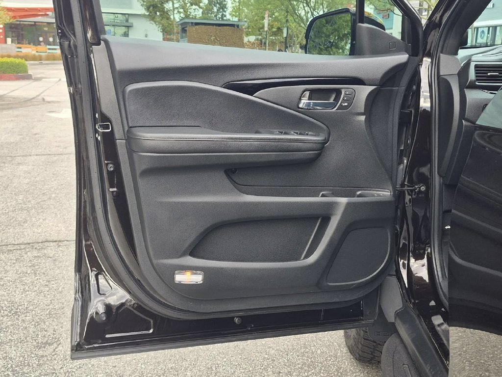 Used 2021 Honda Passport Elite image 25