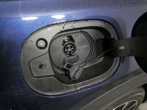 Used 2024 MAZDA CX-90 Plug-In Hybrid w/ Premium Pkg image 6