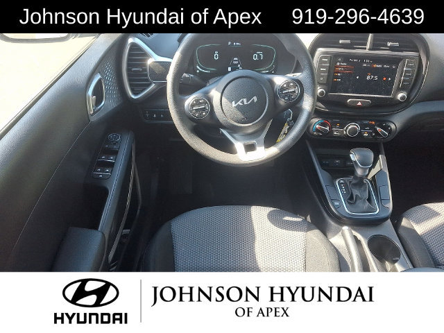 Used 2023 Kia Soul LX w/ LX Technology Package FWD image 23