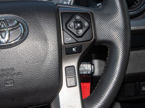 Used 2022 Toyota Tacoma SR5 image 24