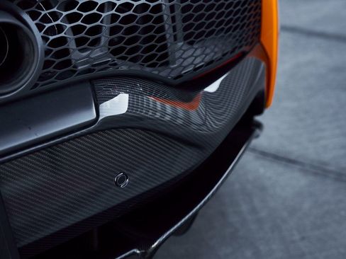 Used 2025 McLaren Artura Spider RWD image 21
