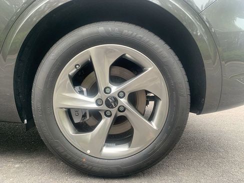 Used 2026 Genesis GV70 2.5T Select AWD/4WD image 25