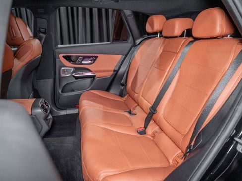 Certified 2023 Mercedes-Benz GLC 300 image 11