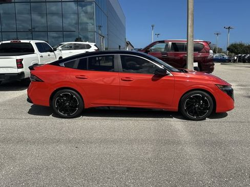 Used 2026 Nissan Sentra SR w/ SR Premium Package FWD image 6