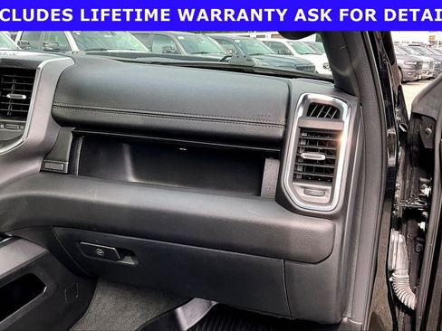 Used 2024 RAM 1500 Laramie AWD/4WD image 13