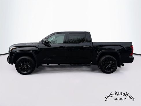 Used 2024 Toyota Tundra Limited AWD/4WD image 4