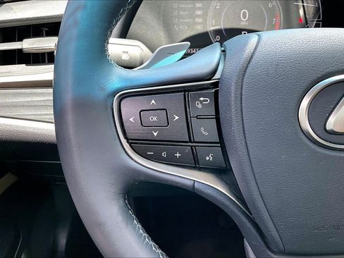 Used 2020 Lexus ES 350 w/ Premium Package FWD image 22