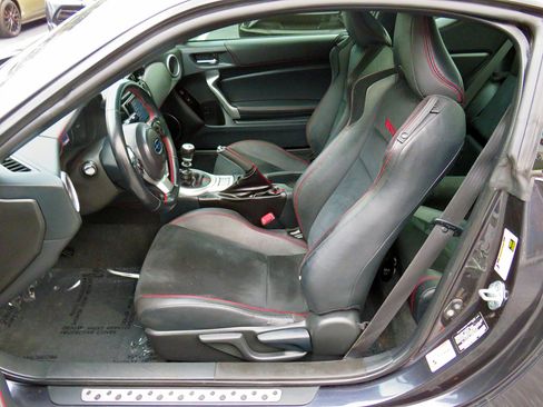 Used 2017 Subaru BRZ Limited w/ Performance Package image 11