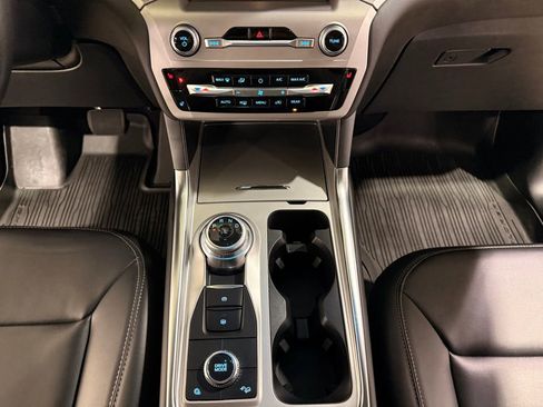 Certified 2022 Ford Explorer XLT w/ Equipment Group 202A image 25