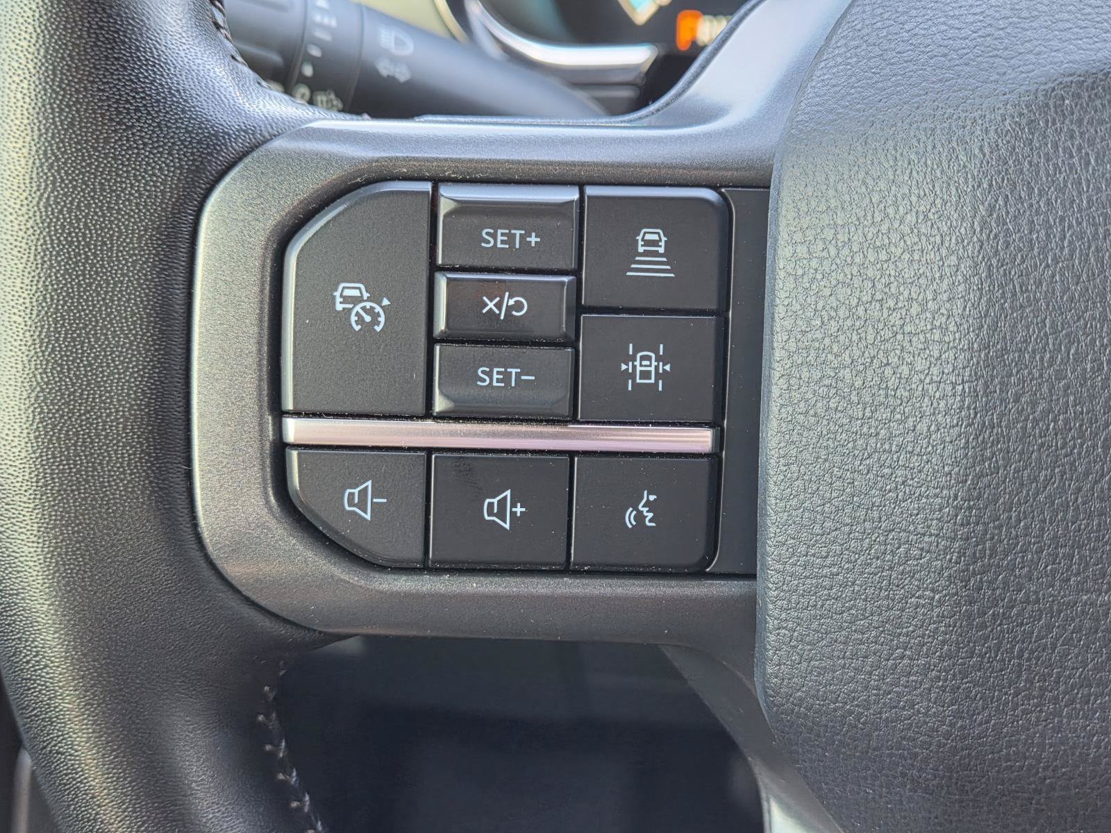 Used 2023 Ford F150 Lariat AWD/4WD image 24
