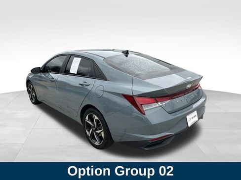 Used 2023 Hyundai Elantra SEL w/ Convenience Package image 3