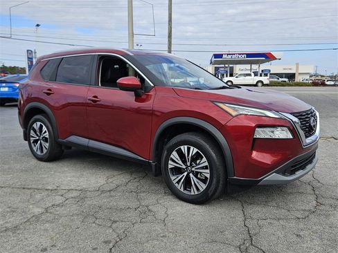 Used 2023 Nissan Rogue SV w/ SV Premium B Package image 16