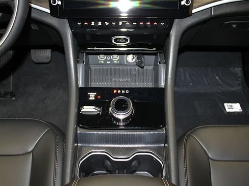 New 2026 Jeep Grand Cherokee L Limited AWD/4WD image 23