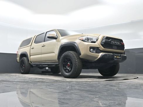 Used 2019 Toyota Tacoma TRD Off-Road image 33