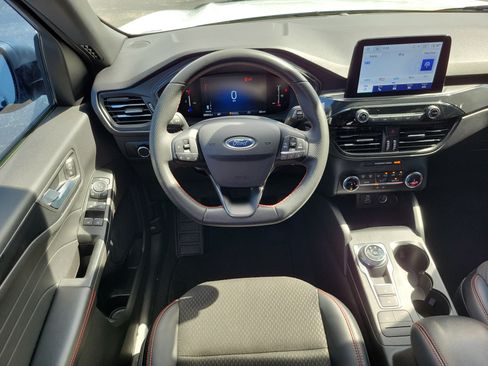Used 2025 Ford Escape ST-Line FWD image 19