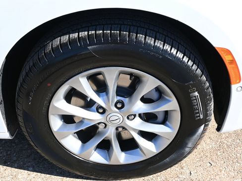New 2026 Chrysler Pacifica Select AWD/4WD image 6