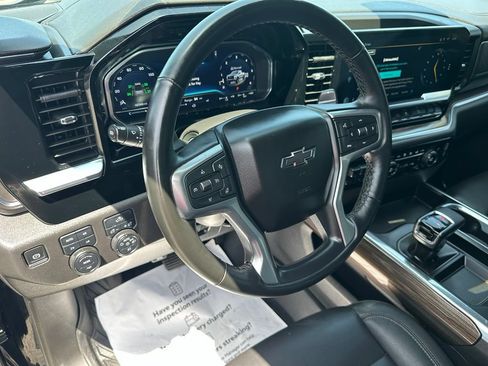 Used 2024 Chevrolet Silverado 1500 LT Trail Boss w/ Convenience Package II AWD/4WD image 14