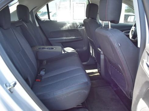 Used 2017 Chevrolet Equinox LS FWD image 36