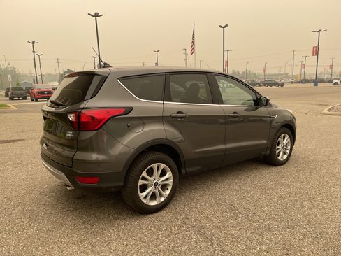 Used 2019 Ford Escape SE AWD/4WD image 4