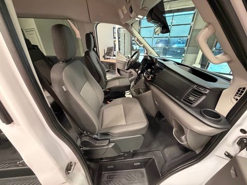 Used 2023 Ford Transit 350 XLT image 41