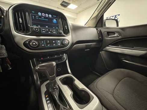 Used 2016 Chevrolet Colorado LT w/ LT Convenience Package AWD/4WD image 14