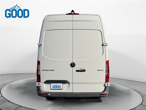 Used 2020 Mercedes-Benz Sprinter 2500 image 4