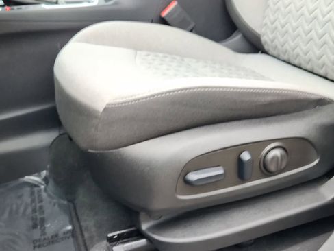 Used 2024 Chevrolet Equinox LS w/ LS Convenience Package FWD image 23