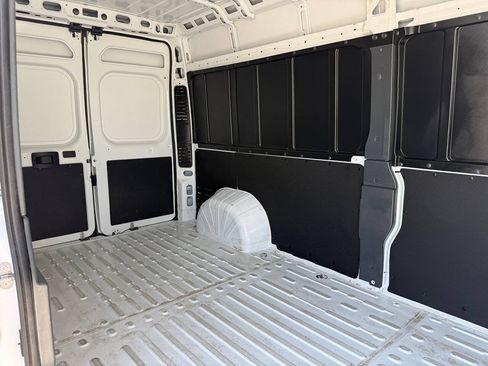 Used 2026 RAM ProMaster 2500 w/ Convenience Group FWD image 26