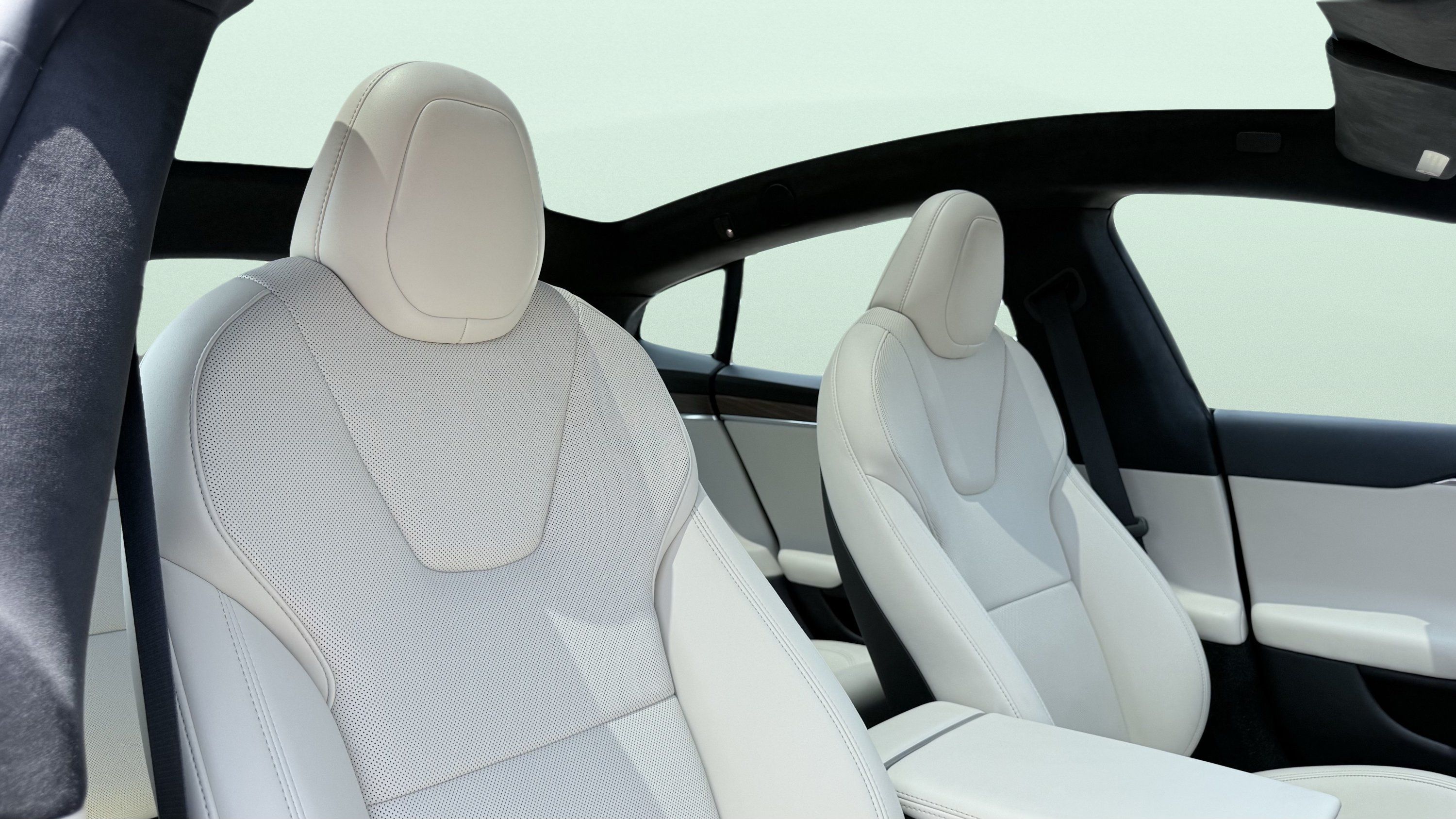 Used 2025 Tesla Model S AWD/4WD image 46