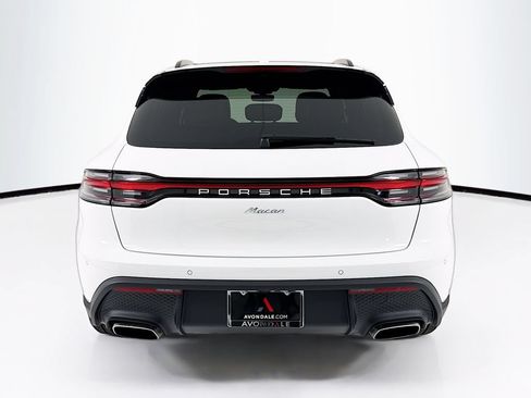 New 2026 Porsche Macan AWD/4WD image 10