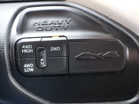 Used 2024 RAM 2500 Laramie AWD/4WD image 17