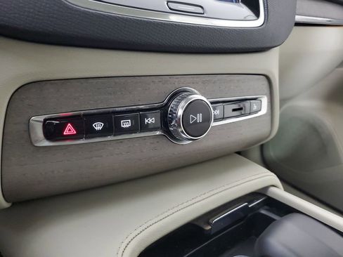 Certified 2023 Volvo XC90 B5 Plus w/ Protection Package Premier AWD/4WD image 33
