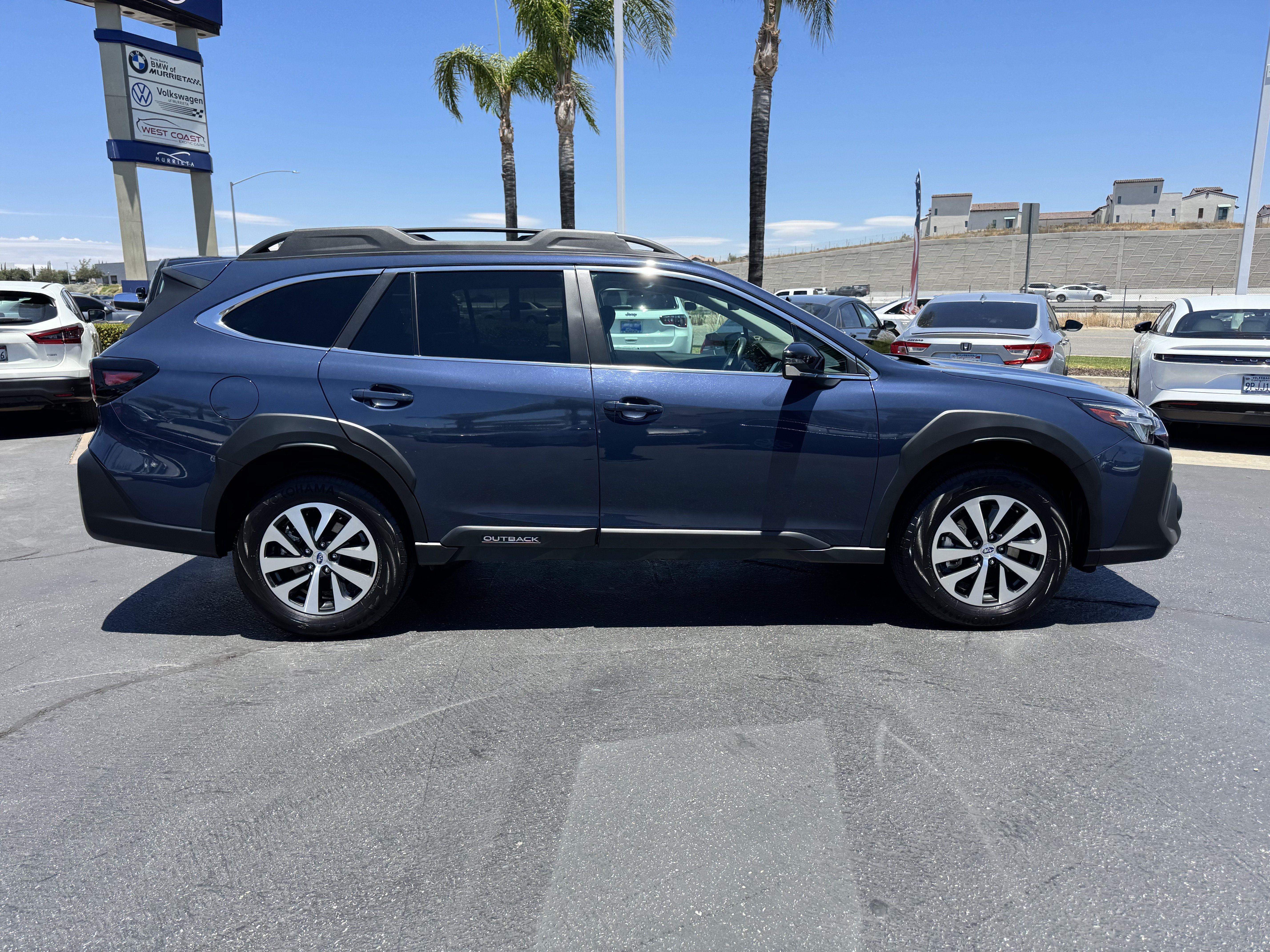 Used 2025 Subaru Outback Premium AWD/4WD image 10