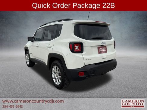 Used 2023 Jeep Renegade Latitude image 2