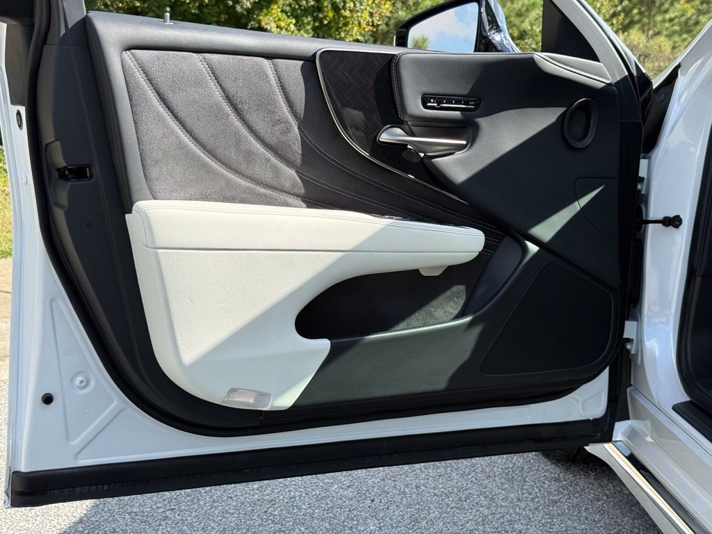 Certified 2023 Lexus LS 500 w/ Interior Upgrade Package RWD image 21