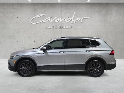Used 2024 Volkswagen Tiguan SE FWD image 13