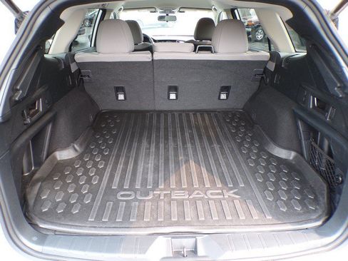 Used 2023 Subaru Outback Premium AWD/4WD image 21