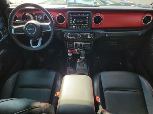 Used 2021 Jeep Gladiator Rubicon AWD/4WD image 12