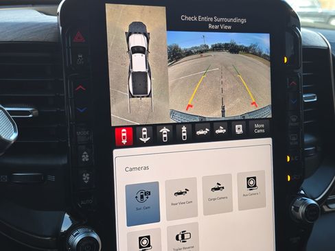 Used 2025 RAM 3500 Longhorn image 17