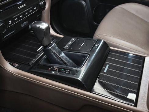 Used 2023 Lexus GX 460 Premium image 42