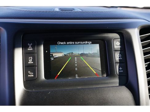 Used 2017 Jeep Cherokee Latitude image 28