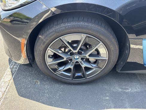 Used 2023 BMW i4 eDrive35 RWD image 28