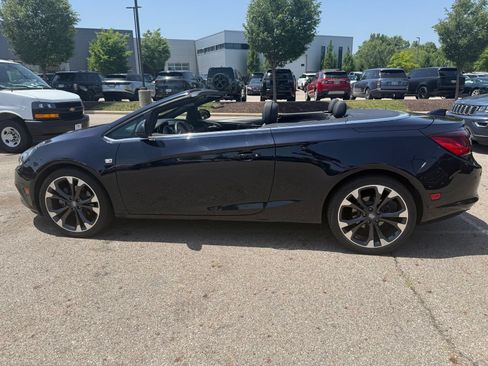 Used 2019 Buick Cascada Premium FWD image 8