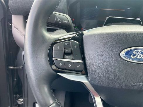 Certified 2026 Ford Explorer Platinum AWD/4WD image 17