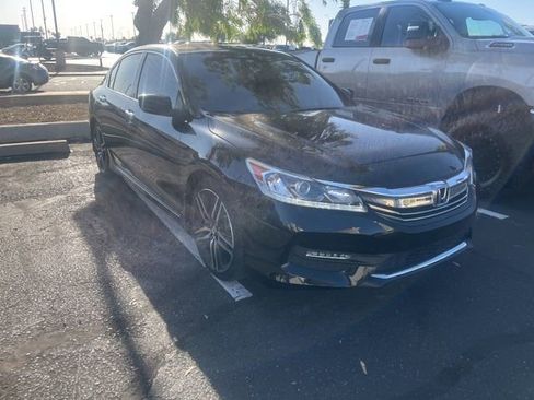 Used 2017 Honda Accord Sport Special Edition image 4