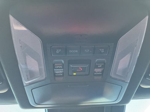 Used 2022 Toyota RAV4 XSE w/ XSE Grade Weather Package AWD/4WD image 23