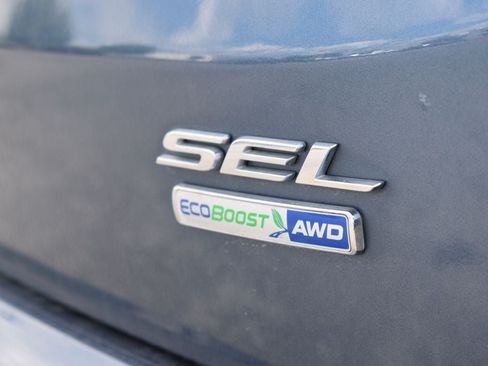 Used 2019 Ford Edge SEL w/ Equipment Group 201A AWD/4WD image 10