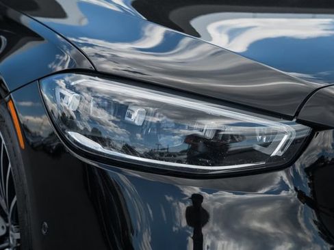 Certified 2022 Mercedes-Benz S 500 4MATIC w/ AMG Line Package image 10