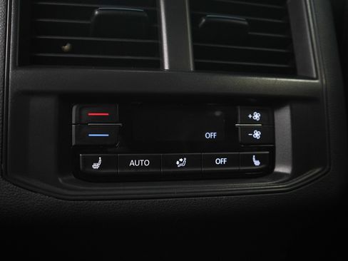 Used 2023 Volkswagen Atlas SEL Premium AWD/4WD image 17