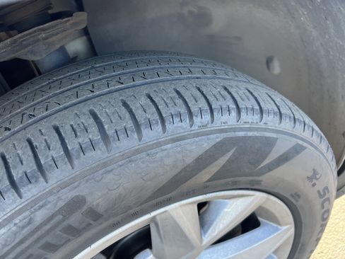 Used 2019 Volkswagen Atlas SE image 12